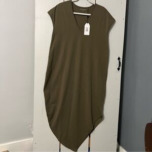 Universal Standard Geneva V Neck Dress 2 XS Green Midi Short Sleeve Olive Green